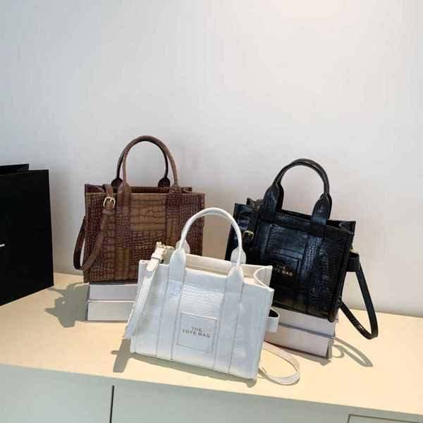 hand bags for women 2023 trend new luxury designer handbag female pu leather small shoulder crossbody tote bags 230510
hand bags for women 2023 trend new luxury designer handbag female pu leather small shoulder crossbody tote bags 230510