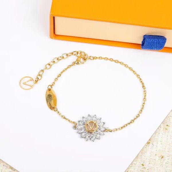 fashion style love bracelets women bangle wristband cuff chain clover designer letter jewelry crystal 18k gold plated stainless steel weddin, Golden;silver
fashion style love bracelets women bangle wristband cuff chain clover designer letter jewelry crystal 18k gold plated stainless steel weddin, Golden;silver