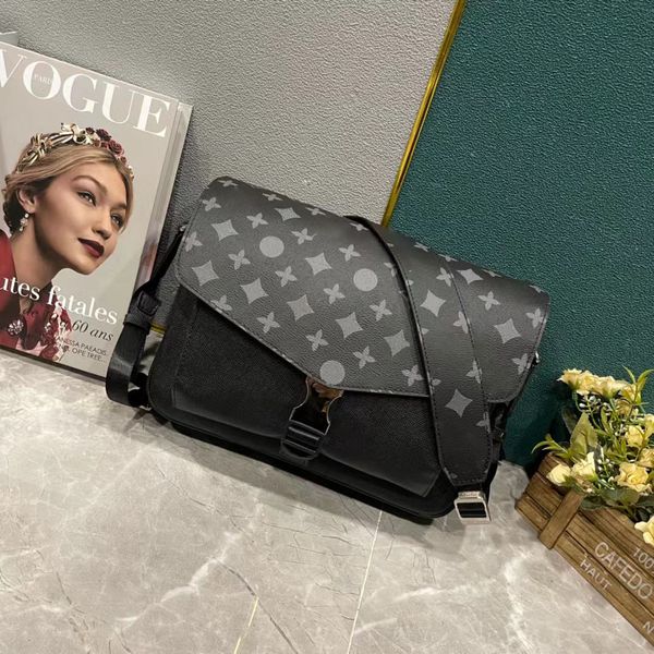 men's crossbody postman bag luxurys designers bags men purses classic style fashion bag messenger bagss sacoche pouch women's wall
men's crossbody postman bag luxurys designers bags men purses classic style fashion bag messenger bagss sacoche pouch women's wall