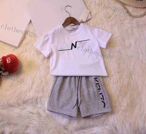 2023 kid clothing sets letter cartoon pattern boys girls tracksuit summer short sleeve tees shorts sets luxury designer t-shirts shorts bab, White
2023 kid clothing sets letter cartoon pattern boys girls tracksuit summer short sleeve tees shorts sets luxury designer t-shirts shorts bab, White