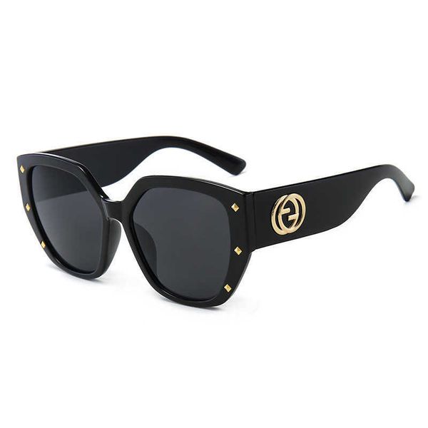 new g family personality style large frame fashion classic sunglasses for women, White;black
new g family personality style large frame fashion classic sunglasses for women, White;black