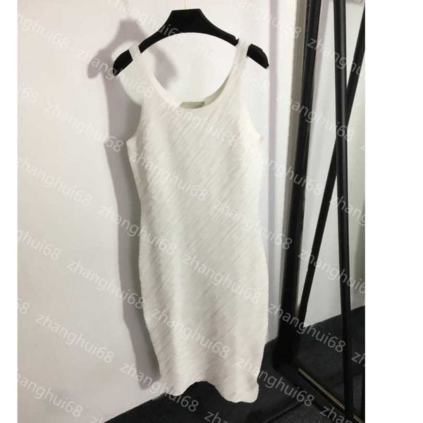 23ss summer dress womens designer clothing women dresses jacquard alphabet bag hip tucked waist knitted suspender dress womens clothing a1, Black;gray
23ss summer dress womens designer clothing women dresses jacquard alphabet bag hip tucked waist knitted suspender dress womens clothing a1, Black;gray