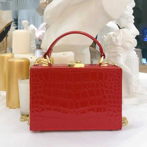 evening bags 2023 new fashion box handbag for womens large capacity solid color portable shoulder messenger trend bag female 230427
evening bags 2023 new fashion box handbag for womens large capacity solid color portable shoulder messenger trend bag female 230427