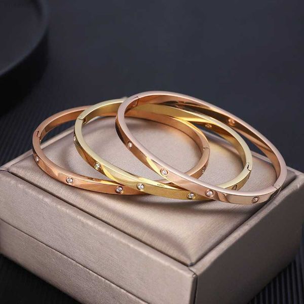 luxury 4mm crystal charm bangle for women stainless steel non tarnish bracelet bangle brand jewelry wedding gift new, Golden;silver
luxury 4mm crystal charm bangle for women stainless steel non tarnish bracelet bangle brand jewelry wedding gift new, Golden;silver