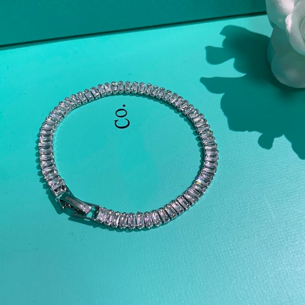 designer bracelet women's fashion charm diamond bracelet fashion rectangle diamond bracelet exquisite gift jewelry beautiful gift, Black
designer bracelet women's fashion charm diamond bracelet fashion rectangle diamond bracelet exquisite gift jewelry beautiful gift, Black