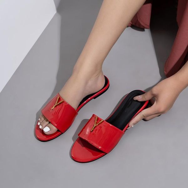 luxury leather ladies designer sandals summer flat shoes fashion beach women permeability slippers letter drag 36-42, Black
luxury leather ladies designer sandals summer flat shoes fashion beach women permeability slippers letter drag 36-42, Black