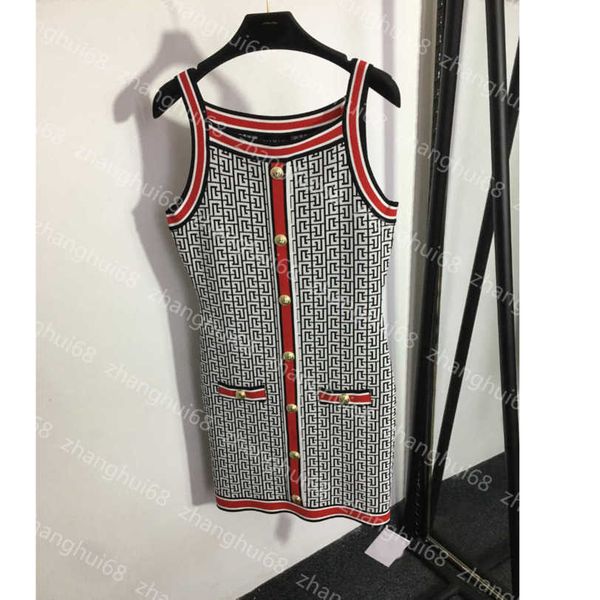 23ss womens designer clothing women dresses summer dress jacquard pattern lion head button single-breasted knitted suspender dress womens cl, Black;gray
23ss womens designer clothing women dresses summer dress jacquard pattern lion head button single-breasted knitted suspender dress womens cl, Black;gray