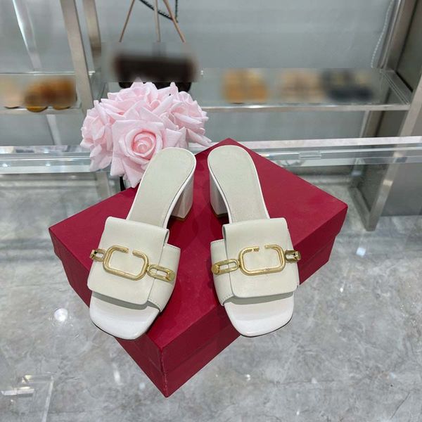 womens slippers beach designer sandals luxury outdoor sandals rubber fashion versatile boxed items cowhide flat bottom slippers, Black
womens slippers beach designer sandals luxury outdoor sandals rubber fashion versatile boxed items cowhide flat bottom slippers, Black