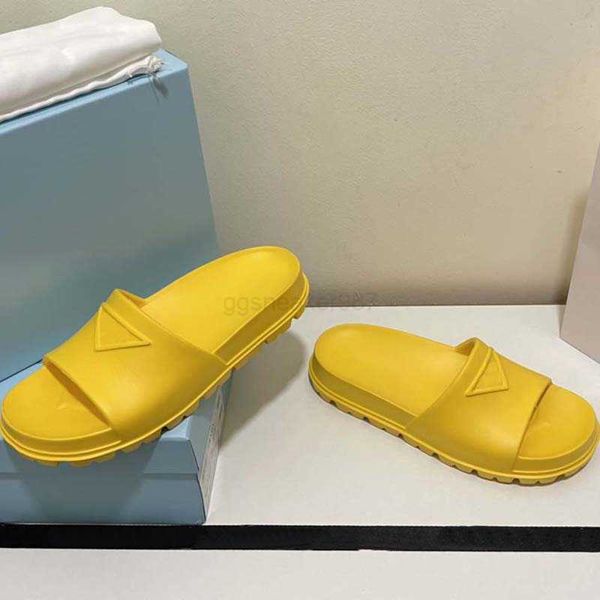 designer ladies slippers 2022 new sandals women wear one word slippers beach flat multicolor sandals large size11111, Black
designer ladies slippers 2022 new sandals women wear one word slippers beach flat multicolor sandals large size11111, Black