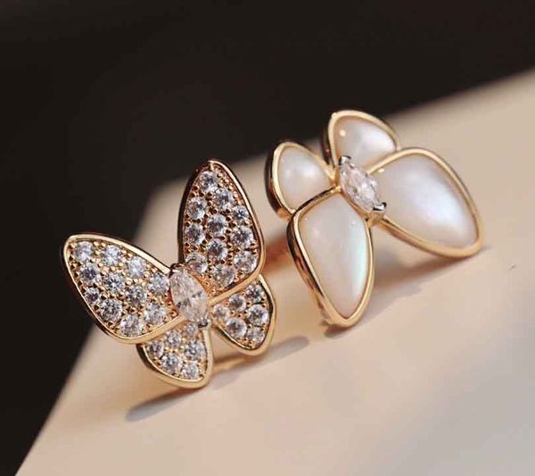 2023 luxury quality charm punk opened butterfly shape ring with diamond and white nature shell beads have box stamp ps5115, Silver
2023 luxury quality charm punk opened butterfly shape ring with diamond and white nature shell beads have box stamp ps5115, Silver