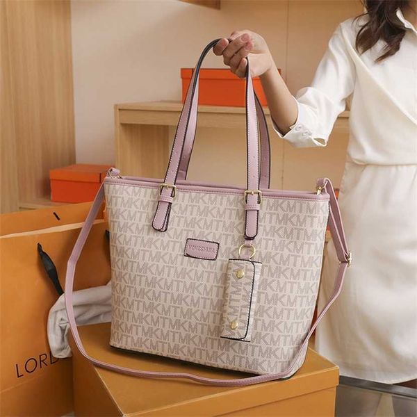20% off 2023 fashion hand women's diagonal cross niche tote large capacity portable texture fashionable shoulder bag
20% off 2023 fashion hand women's diagonal cross niche tote large capacity portable texture fashionable shoulder bag