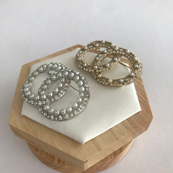 pins pearl broochs designer jewelry womens brooch fashion brand letters small sweet wind brooch women pearl, Gray
pins pearl broochs designer jewelry womens brooch fashion brand letters small sweet wind brooch women pearl, Gray
