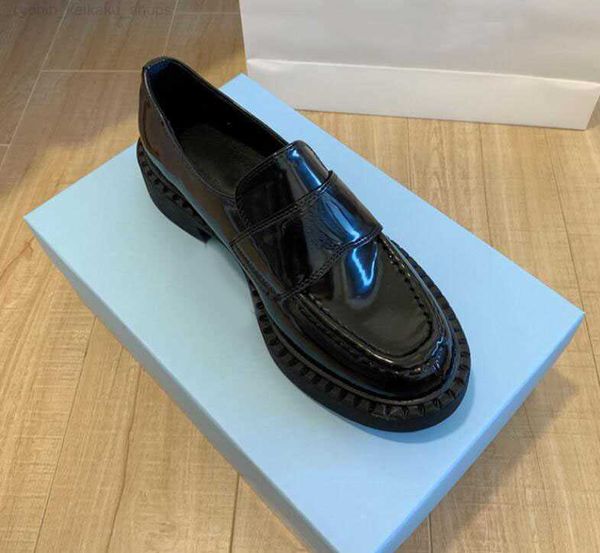 brand designer women monolith casual shoes thick bottom gear triangle p loafers black platform sneakers 35-41
brand designer women monolith casual shoes thick bottom gear triangle p loafers black platform sneakers 35-41