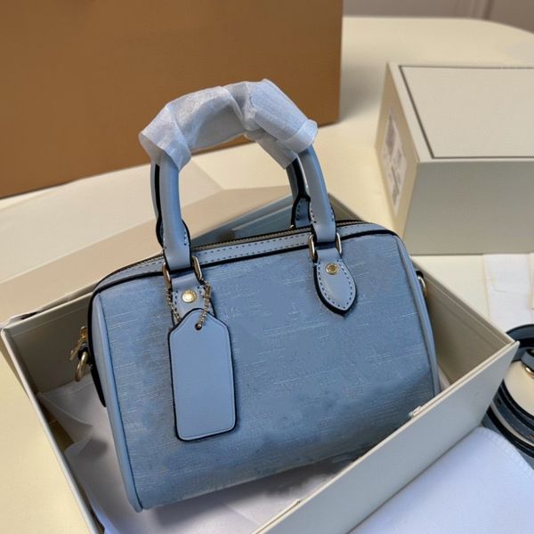 fashion one shoulder bag designer bag women's handbag luxury large capacity tote bag classic senior underarm bag leather printed crossb
fashion one shoulder bag designer bag women's handbag luxury large capacity tote bag classic senior underarm bag leather printed crossb