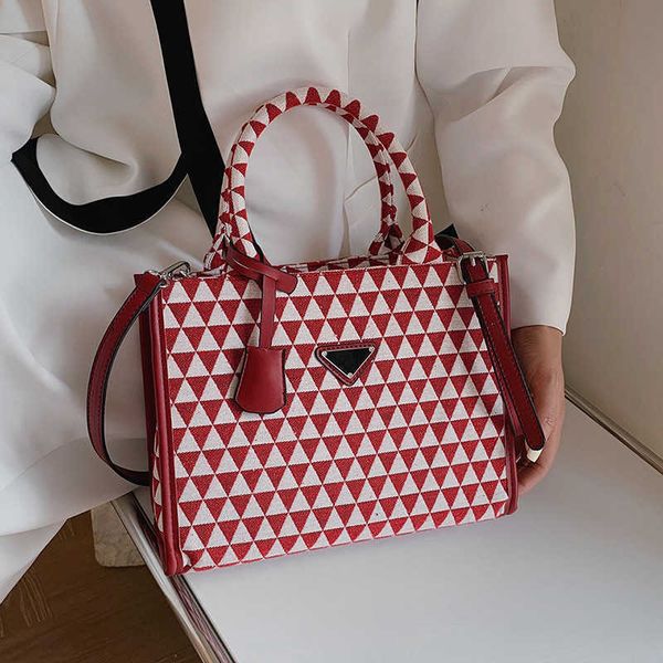 50% off 2023 fashion handbag canvas women's new high capacity contrast color handbag with geometric checker pattern one shoulder crossb
50% off 2023 fashion handbag canvas women's new high capacity contrast color handbag with geometric checker pattern one shoulder crossb