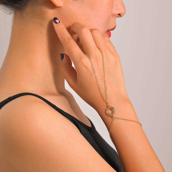 creative diamond ring finger chain minimalist boho mitten type bracelet adjustable, Black
creative diamond ring finger chain minimalist boho mitten type bracelet adjustable, Black