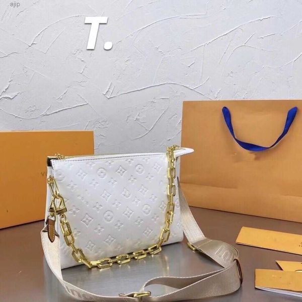 5a quality genuine leather small women's nylon shoulder bag pochette coussin tote luxury designer crossbody l evening bags handbags wal
5a quality genuine leather small women's nylon shoulder bag pochette coussin tote luxury designer crossbody l evening bags handbags wal