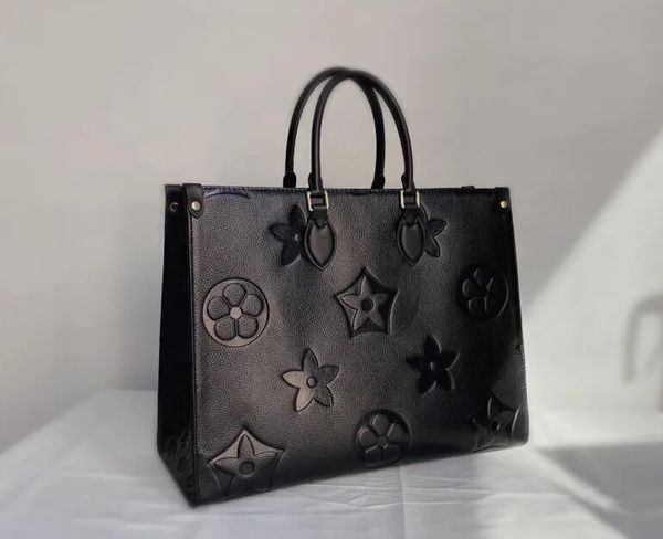 onthego large capacity totes bag fashion sac femme leather designers shoulder bags woman handbag handle lady shopping bag
onthego large capacity totes bag fashion sac femme leather designers shoulder bags woman handbag handle lady shopping bag