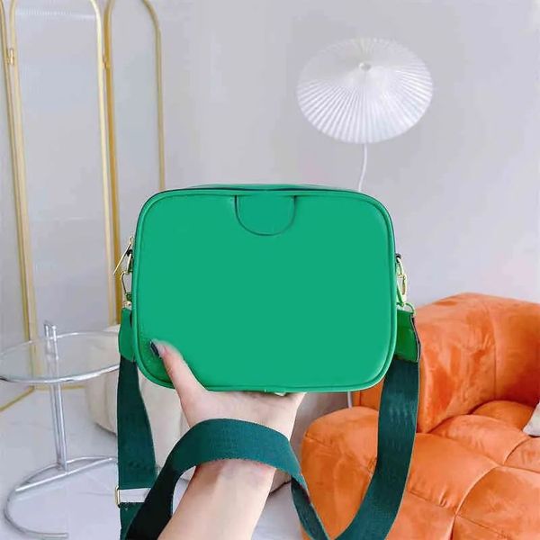 designer embroidery crossbody camera bag square shoulder bags women ribbon luxury handbags purses mini envelope wallet messenger purses 2023, Black;red
designer embroidery crossbody camera bag square shoulder bags women ribbon luxury handbags purses mini envelope wallet messenger purses 2023, Black;red
