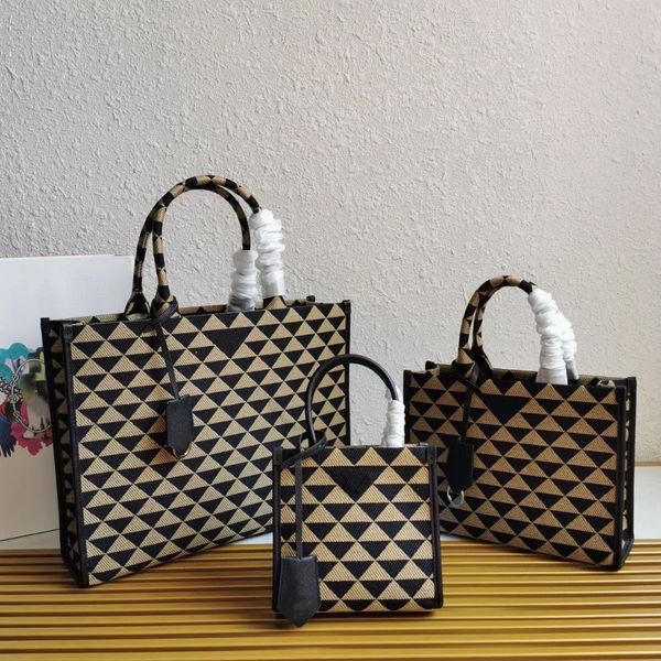 women luxurys designers embroidery handbags women totes lady shopping bags fashion shoulder bags luxury crossbody purse beach bags clutch ba
women luxurys designers embroidery handbags women totes lady shopping bags fashion shoulder bags luxury crossbody purse beach bags clutch ba