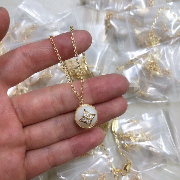 designer necklaces luxury brand pendant letter flowers pendant fashion gold plate simple wedding party crysatl jewerlry vn-0123, Silver
designer necklaces luxury brand pendant letter flowers pendant fashion gold plate simple wedding party crysatl jewerlry vn-0123, Silver