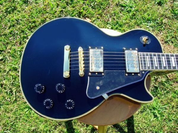 factory mahogany guitar 2011 custom ebony 2 pu gold hardware alnico classic pickups electric guitar2358
factory mahogany guitar 2011 custom ebony 2 pu gold hardware alnico classic pickups electric guitar2358