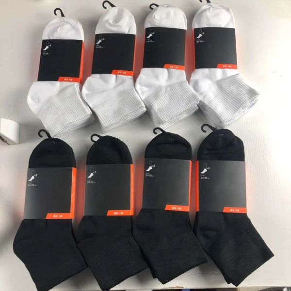 mens socks women cotton all-match classic ankle letter breathable black and white football basketball sports sock wholesale uniform size chr
mens socks women cotton all-match classic ankle letter breathable black and white football basketball sports sock wholesale uniform size chr