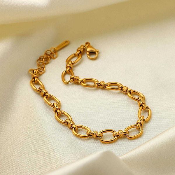 narrow chain cross buckle bracelet internet celebrity gold plated stainless steel fashion womens, Black
narrow chain cross buckle bracelet internet celebrity gold plated stainless steel fashion womens, Black