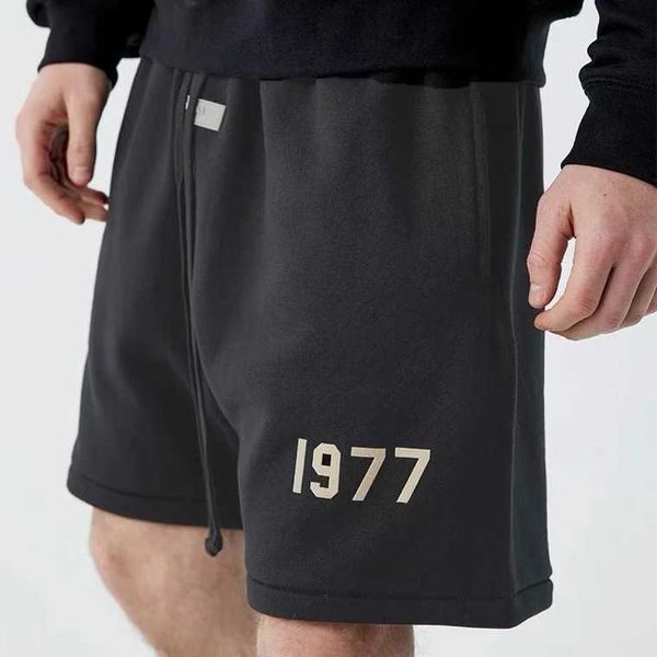 qu1l 2023 men's and women's fashion shorts high street brand ess flocked 1977 summer loose drawstring, White;black
qu1l 2023 men's and women's fashion shorts high street brand ess flocked 1977 summer loose drawstring, White;black