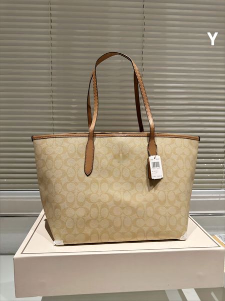 designer bag retro shoulder bag classic small floral tote bag fashion messenger bag luxury wallet computer bag
designer bag retro shoulder bag classic small floral tote bag fashion messenger bag luxury wallet computer bag