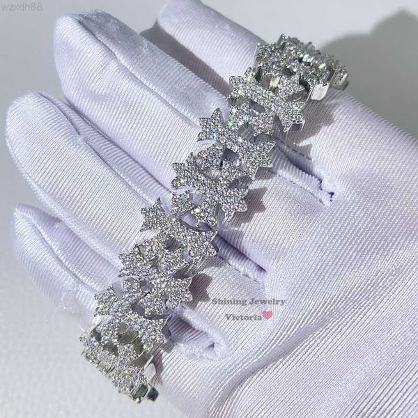 guangzhou shining jewelry 18k white gold plating over silver iced out moissanite diamond cross bracelet
guangzhou shining jewelry 18k white gold plating over silver iced out moissanite diamond cross bracelet