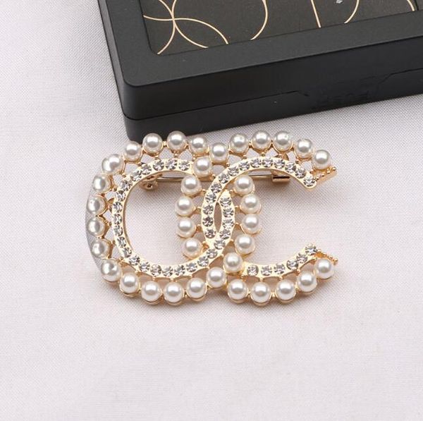 luxury women designer brand letter brooches 18k gold plated inlay crystal rhinestone jewelry brooch charm pearl pin 2 colors marry wedding p, Gray
luxury women designer brand letter brooches 18k gold plated inlay crystal rhinestone jewelry brooch charm pearl pin 2 colors marry wedding p, Gray