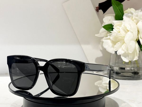womens sunglasses for women men sun glasses mens fashion style protects eyes uv400 lens with random box and case 40821u, White;black
womens sunglasses for women men sun glasses mens fashion style protects eyes uv400 lens with random box and case 40821u, White;black