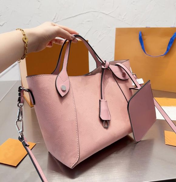 7a women 2023 tote bag mahina blossom mm m54353 with removable zipped pocket perforated monograms pattern galet bag luxury handbag
7a women 2023 tote bag mahina blossom mm m54353 with removable zipped pocket perforated monograms pattern galet bag luxury handbag
