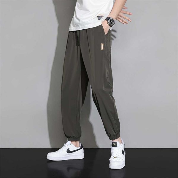 pants ice silk work suit casual men's tied feet crop pants men's fashion brand summer thin loose large sports pants 6q3p, Black
pants ice silk work suit casual men's tied feet crop pants men's fashion brand summer thin loose large sports pants 6q3p, Black