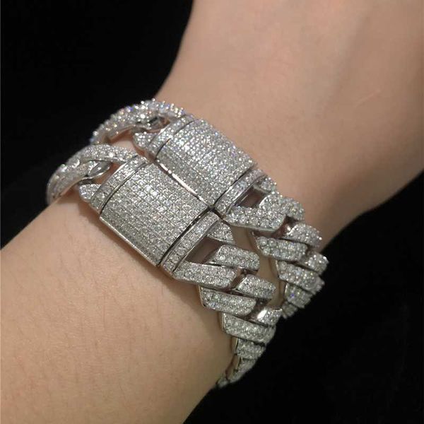 hip hop style bling iced out pave men's link chain bracelets s925 silver moissanite cuban bracelet moissanite chain
hip hop style bling iced out pave men's link chain bracelets s925 silver moissanite cuban bracelet moissanite chain