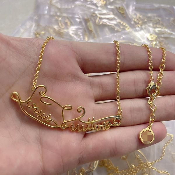 luxury brand pendant letter flowers pendant necklace designer fashion gold plate simple necklaces wedding party crysatl jewerlry necklace vn, Silver
luxury brand pendant letter flowers pendant necklace designer fashion gold plate simple necklaces wedding party crysatl jewerlry necklace vn, Silver