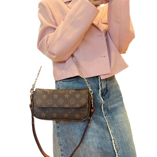 l & v old flower original women luxurys l bags shoulder bag mini handbags pochette accessories crossbody wallet womens purses card holder me, Red;black
l & v old flower original women luxurys l bags shoulder bag mini handbags pochette accessories crossbody wallet womens purses card holder me, Red;black