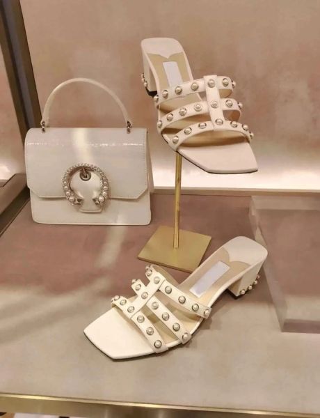 with box valentinoity designer vt sandal 2022s/s hazal nappa caged sandals shoes mules with pearl studs women slip on slippers chunky he xay, Black
with box valentinoity designer vt sandal 2022s/s hazal nappa caged sandals shoes mules with pearl studs women slip on slippers chunky he xay, Black