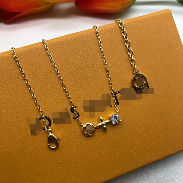 luxury brand pendant letter flowers pendant necklace designer fashion gold plate simple necklaces wedding party crysatl jewerlry necklace vn, Silver
luxury brand pendant letter flowers pendant necklace designer fashion gold plate simple necklaces wedding party crysatl jewerlry necklace vn, Silver