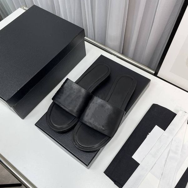 r slippers channel women's classic sandals summer slides fashion slippers x713, Black
r slippers channel women's classic sandals summer slides fashion slippers x713, Black
