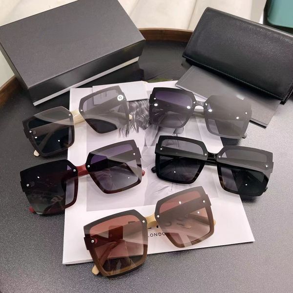 2023 new summer fashion women's sunglasses op02 polarized sunglasses large frame leisure fashion all-match high-quality uv protection g, White;black
2023 new summer fashion women's sunglasses op02 polarized sunglasses large frame leisure fashion all-match high-quality uv protection g, White;black