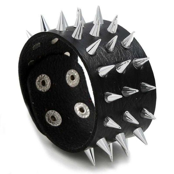 exaggerated mens leather bracelet punk non mainstream three row sharp cone rivet jewelry, Golden;silver
exaggerated mens leather bracelet punk non mainstream three row sharp cone rivet jewelry, Golden;silver