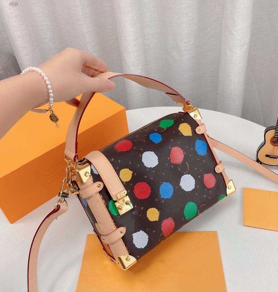 l dhgate tote bag cruise spring ss side trunk pm bags nicolas ghesquiere petite malle box handbag monograms s-lock square women shoulder cro
l dhgate tote bag cruise spring ss side trunk pm bags nicolas ghesquiere petite malle box handbag monograms s-lock square women shoulder cro