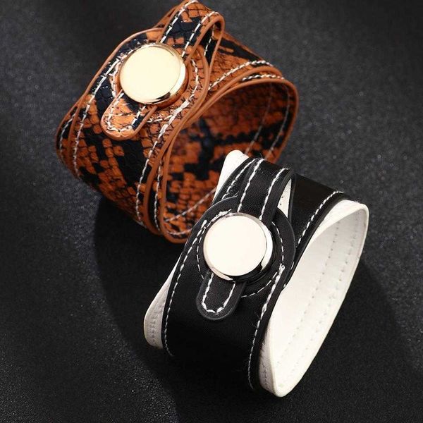 qinuo foreign bracelet pu leather snakeskin pattern widened exaggerated and personalized minimalist creative ornament, Golden;silver
qinuo foreign bracelet pu leather snakeskin pattern widened exaggerated and personalized minimalist creative ornament, Golden;silver