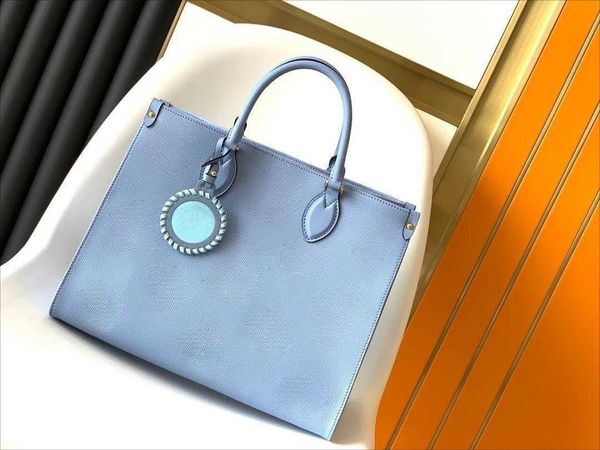 7a new summer luxury shoulder bag designer class leather casual round hanging tag shopping women's handbag crossbody fashion big wallet
7a new summer luxury shoulder bag designer class leather casual round hanging tag shopping women's handbag crossbody fashion big wallet