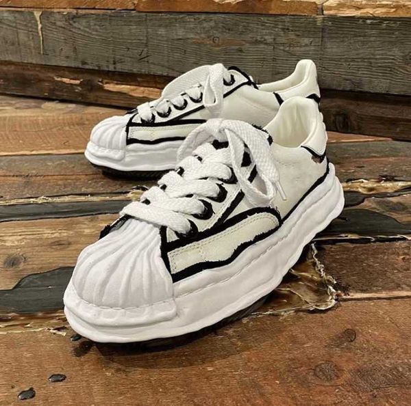co branded mihara yasuhiro mmy dissolving shoes for men and women versatile breathable small mix and match shoes casual board shoes
co branded mihara yasuhiro mmy dissolving shoes for men and women versatile breathable small mix and match shoes casual board shoes
