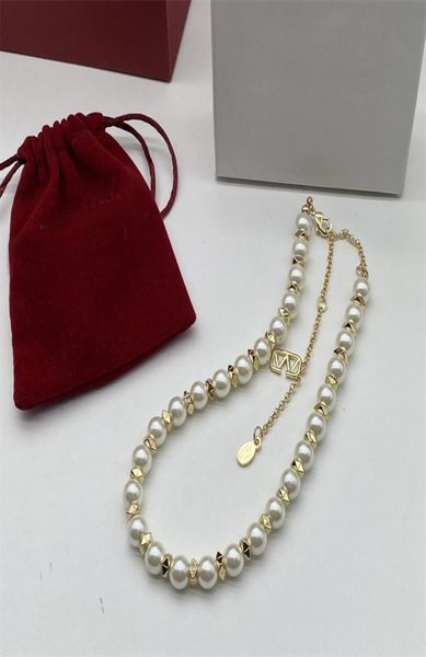 new fashionable pearl necklaces brand ladies gold necklaces designers jewelry women party chain necklaces with letter8964560, Silver
new fashionable pearl necklaces brand ladies gold necklaces designers jewelry women party chain necklaces with letter8964560, Silver
