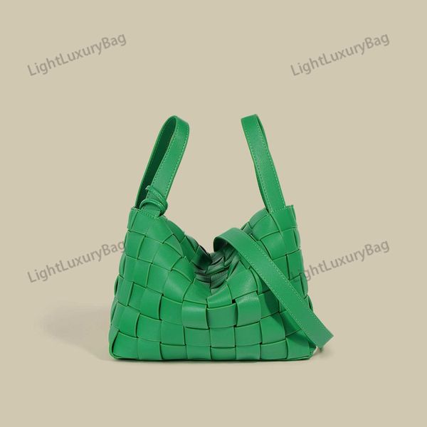 fashion women bags woven bag large capacity genuine leather handbags texture hobo bag summer new messenger bags
fashion women bags woven bag large capacity genuine leather handbags texture hobo bag summer new messenger bags