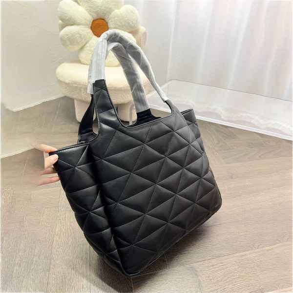 designer hobo bags women canvas luxurys handbag shoulder designer bags crossbody female purses 211224
designer hobo bags women canvas luxurys handbag shoulder designer bags crossbody female purses 211224
